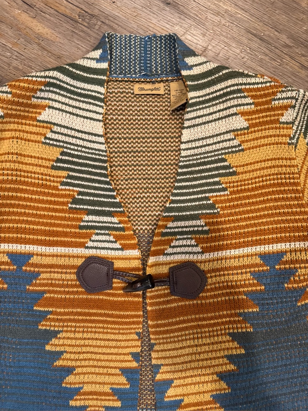 Wrangler Aspen Aztec Toggle Duster Cardigan Sweater Southwestern Knit Boho Sz Lg - Picture 3 of 5